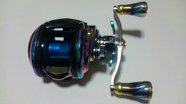 中古美品 アブ レボエリートオーロラ64リミテッド 右巻き