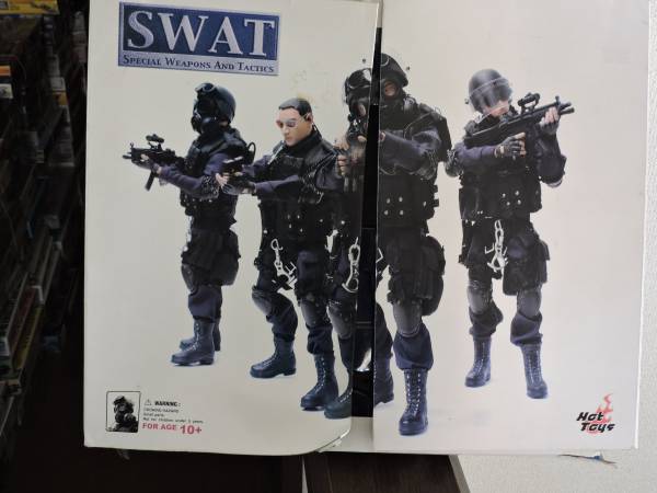 1⁄6 SWAT Hot Toys ホットトイズ フィギュア S.W.A.T : スワット