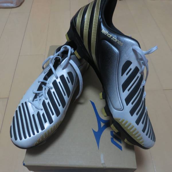 プレデターリーサルゾーンジャパン HG 27.5 アディダス サッカー