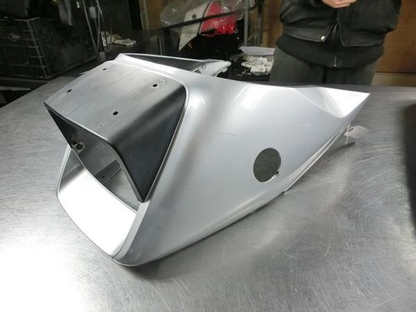 gsx250s カタナ250 アッパーカウル gsx250s カタナ250 アッパーカウル