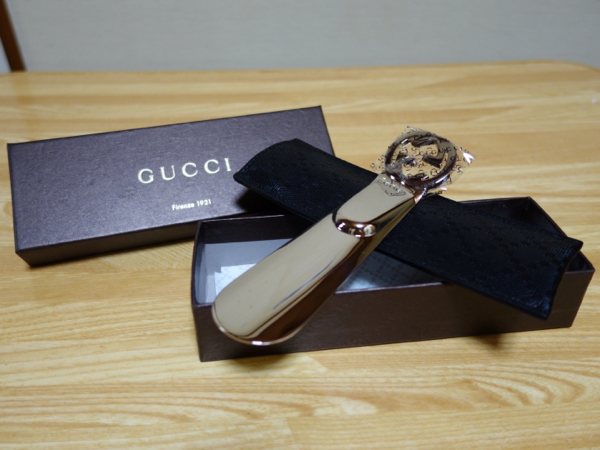 美品 GUCCI グッチ シューホーン 靴べら くつべら 小物 レザーケース付 ファッション小物 未使用品 グッチ シューホーン 靴べら くつべら 小物