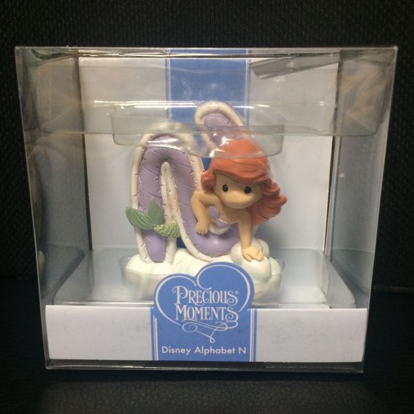 プレシャスモーメント アリエル アルファベットN 置物インテリア