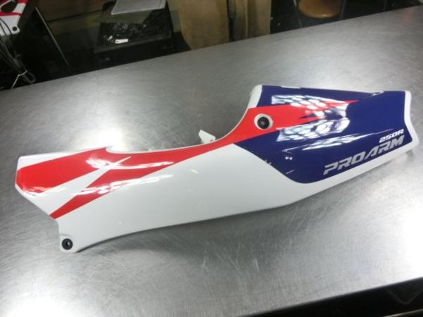純正品】HONDA NSR250R MC28 シートカウル テールカウル NSR250R-SE
