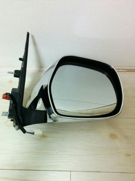 ハイエース200系　純正　電動ミラー　SGLミラー　右のみ