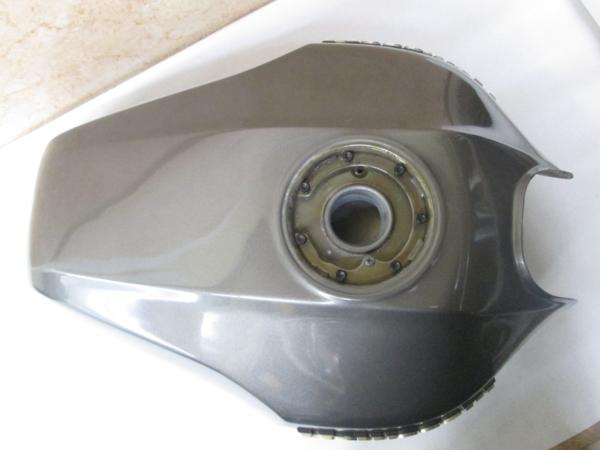 【BST】a★ZRX400　ZR400E　純正　フューエルタンク　　　　　★