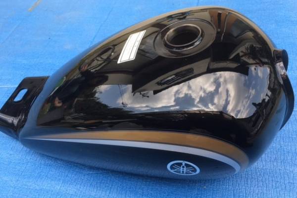 新販売 即決あり 新品 ヤマハ YB125SP純正タンク 【公式通販】