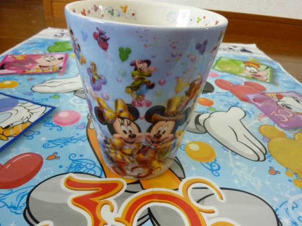 即決☆新品 東京ディズニーランド 30周年記念 ビッグマグカップ
