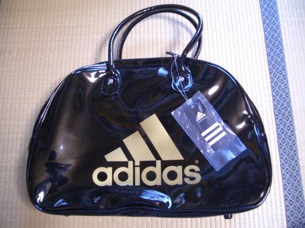 超希少 90s【old 】エナメル ボストンバッグ トレフォイル アディダス エナメル ボストンバッグ 新品 超希少 90sold エナメル