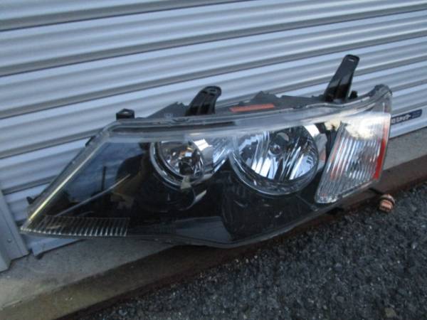 ⑤:CW4W/CW5Wアウトランダー後期純正ヘッドライト左LランプP5585