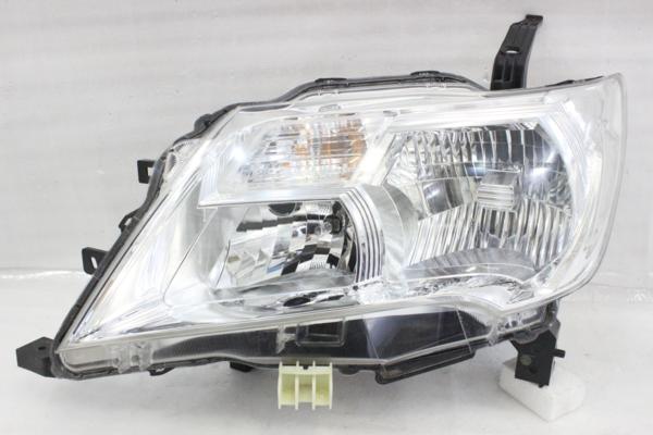 65-576★美品 前期 HID バラスト付 C26 セレナ 左ヘッドライト