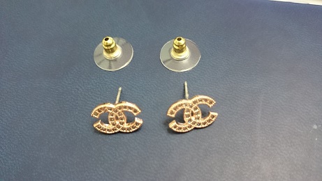 ゴールド ピアス CHANEL ノベルティ ストーン キラキラ CCロゴ 