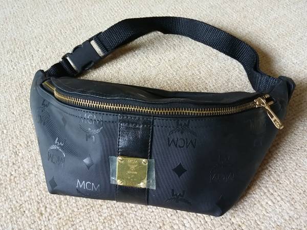 MCM ウエストポーチ ボディバッグ 新品 MCM ウエストポーチ ボディバッグ 黒 【公式通販】