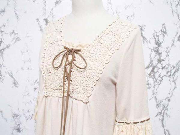 リズリサ ワンピース ミニ 7分袖 レース 花 刺繍 リボン 羽根