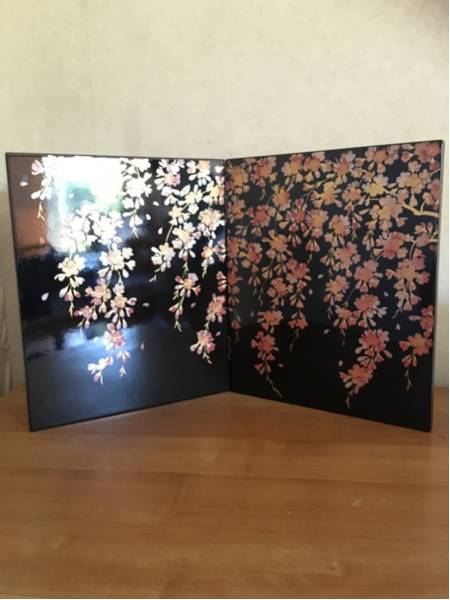 会津塗りミニついたて☆お人形の飾りにいかがですか？