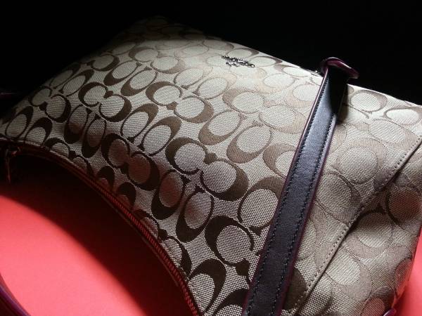 COACH　コーチ　6中購入新品　トート　ショルダーバック　送無！