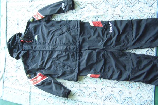 サンライン　レインウエア　３Ｌ