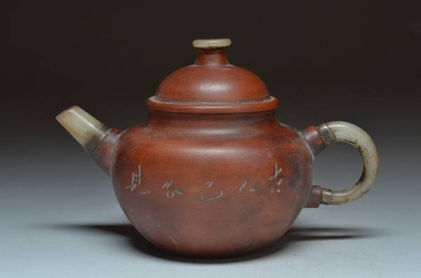 C475【古つき】鉄画軒製款玉屏刻詩紫泥茶壺　紫砂壺白玉朱泥