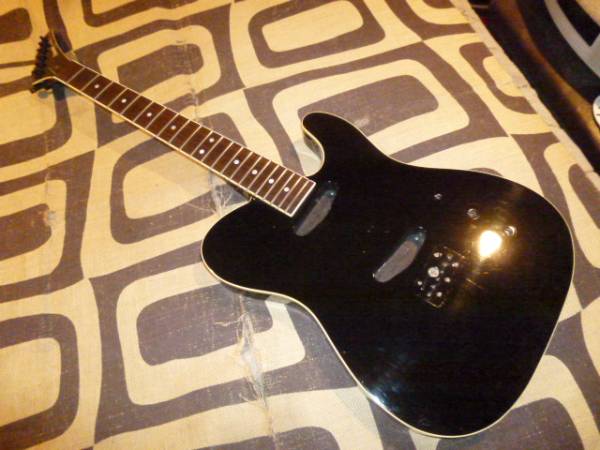 送料無料 FERNANDES TEJ-70 抜け殻 布袋 清掃済　