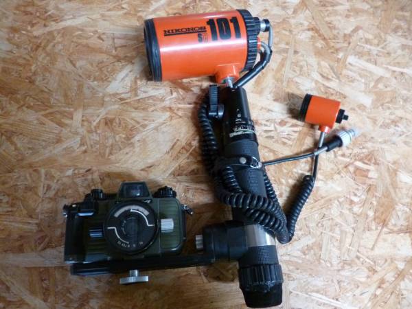 ニコン 水中カメラ NIKONOS-V スピードライト SB-101