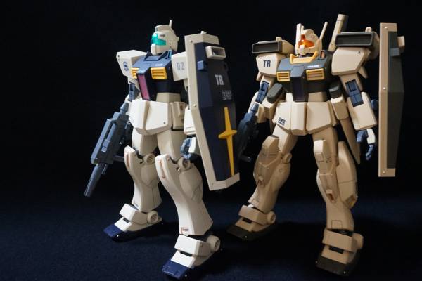 ＨＧＵＣ　ＧＭⅡ　ＧＭⅢ（デザートカラー）塗装ずみ完成品