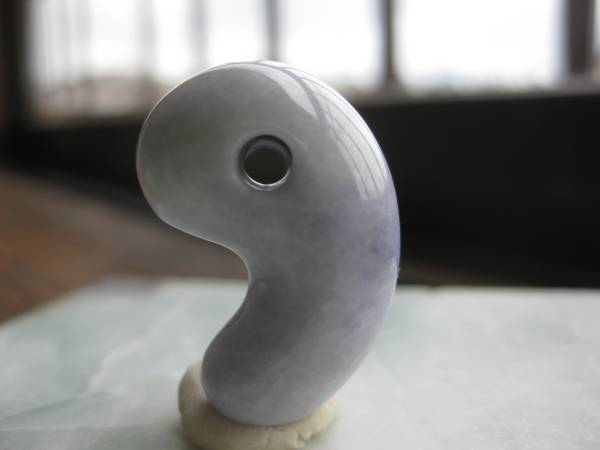 ♪糸魚川 翡翠◎勾玉☆9g☆上等品☆原石 新作④ 糸魚川翡翠勾玉 【公式
