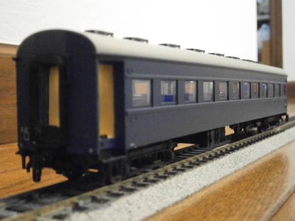 即決新品未走行 トラムウェイ オハ35 絞折妻・鋼板屋根車 青15号