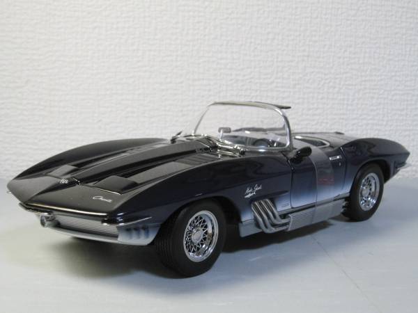 ☆UTモデル 1/18 シボレー コルベット マコ シャーク 精密美品