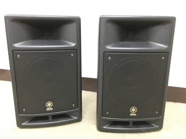 YAMAHA STAGEPAS 300 & SHURE SM58 セット YAMAHA STAGEPAS 300 & SHURE SM58 セット