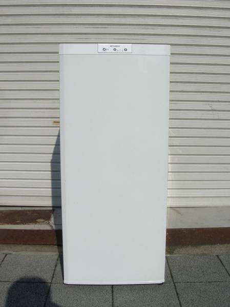 14年製美品！ 三菱 1ドア ノンフロン冷凍庫 MF-U12T-W 121
