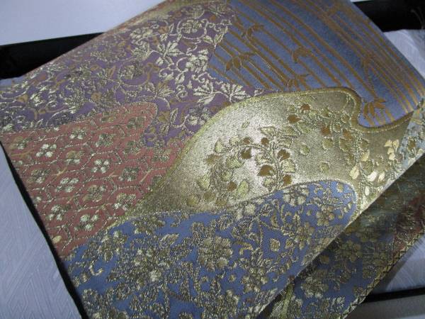 ◆本日の目玉品◆ほぼ未使用◆金の竹藪に流れる水・金彩加工◆