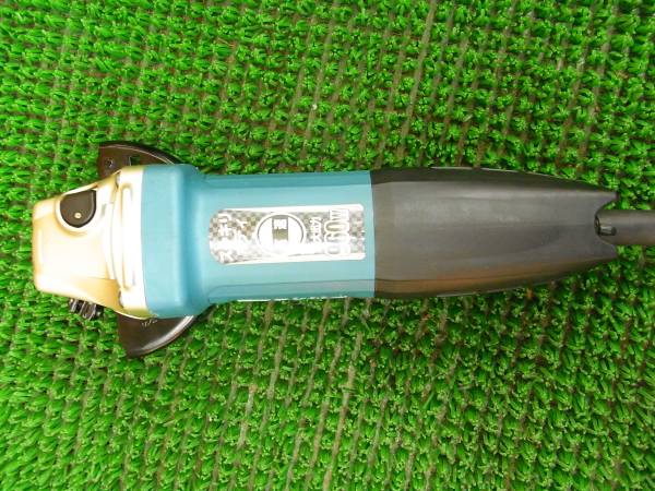 マキタ 100mm ディスクグラインダ モデル GA4031 12000min 始動電流 45A 100v-7.4A 50-60Hz 720w 12000min-1 動作確認済 マキタ 100mm ディスクグラインダ モデル GA4031 12000min 始動電流 45A 100v-7.4A 50-60Hz 720w 12000min-1 動作確認済