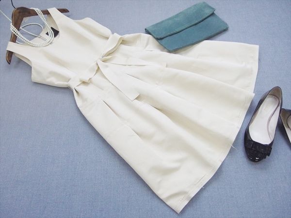 黒木瞳*ヴォイスメール 上質シルク混 ハリ感サマーワンピース