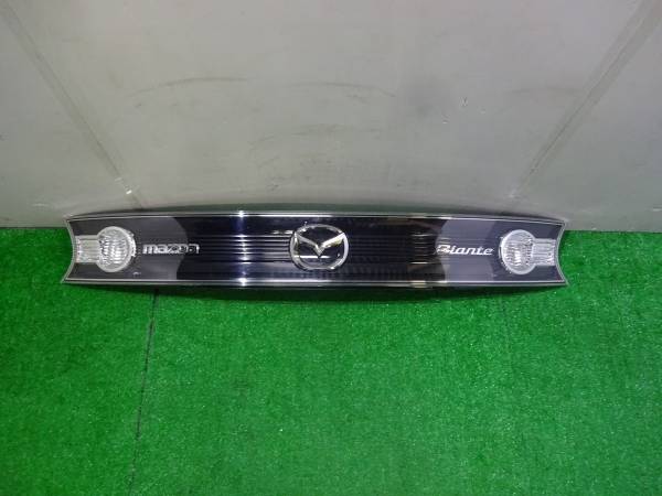 マツダ ビアンテ CCEFW CCEAW 純正リアガーニッシュ　5301