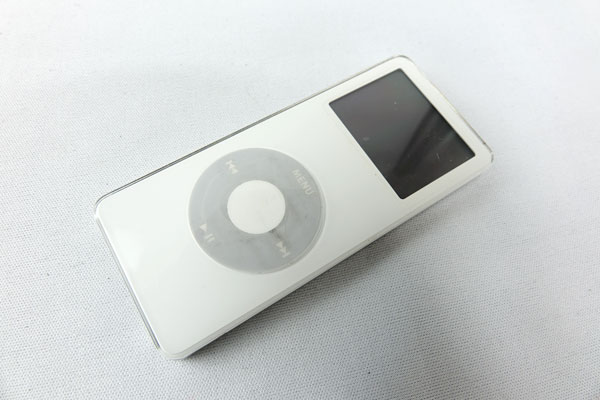 Apple iPod nano A1137 第1世代 2GB Apple iPod nano A1137 【公式通販】