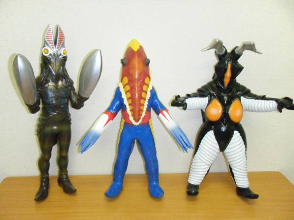 ウルトラ怪獣 ビッグフィギュア？ソフビ？ 6体セット ウルトラマンシリーズ ビッグサイズソフビ 怪獣・星人6体 ウルトラ怪獣