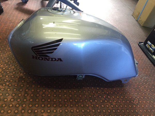 cb750 RC42 燃料タンク タンク 小傷あり 燃料コック キー付き Yahoo