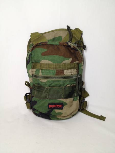 美品 BRIEFING ブリーフィング DAY TRIPPER ショルダー バッグ