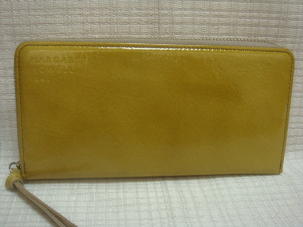 ☆美品☆マーガレットハウエル/長財布ファスナー/エナメル黄緑