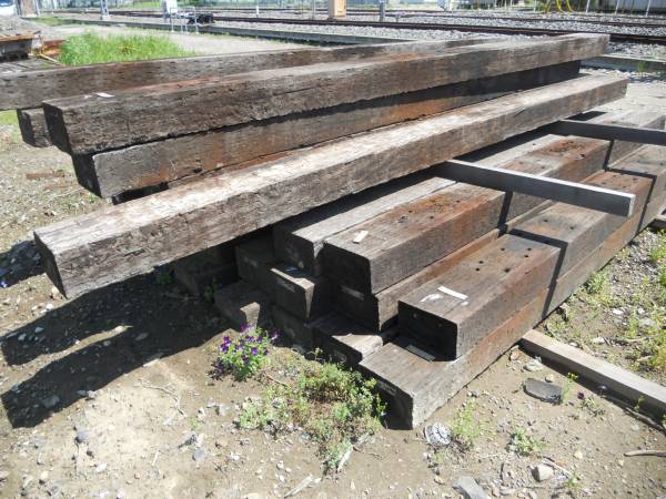 長い枕木（まくら木）お譲りします