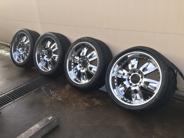 【最落なし！】24インチ 8穴 タイフーン 315/35R24 4本セット_1