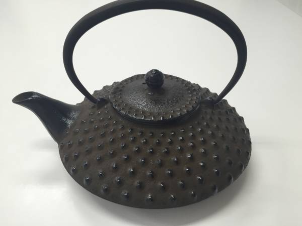 鉄瓶 急須 素材不明 刻印あり 伝統工芸 中古 希少南部鉄器三厳堂