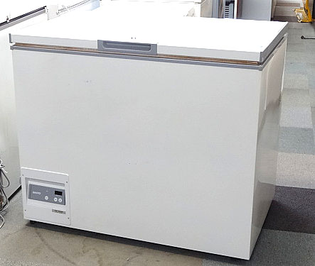 サンヨー 超低温冷凍ストッカー SCR-D350N チェストフリーザー(冷凍庫 