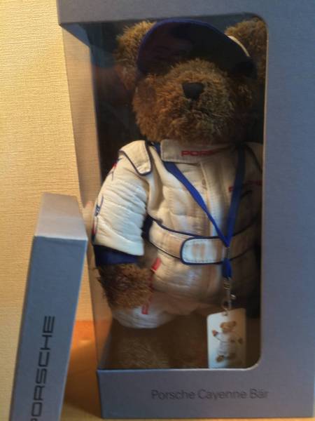 ポルシェ カイエン 本国新車発表イベント テディベア 貴重品