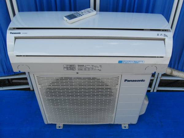 パナソニックエアコン CS-220CF-W 2010年製 おもに6畳用です♪