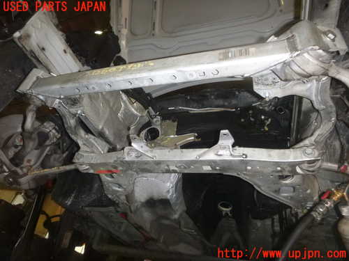 2UPJ-20605285]BMW320i Mスポーツ(VA20 E90) フロントメンバー