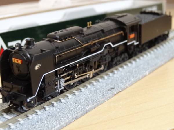 JR TOMIX | TOMIXのキハ183-2550系特急ディーゼルカー（HET）の入線