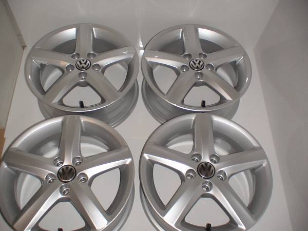 VWポロ 現行 純正 アスペン アルミ4本セット 新品3本＋キズ1本 タイヤ