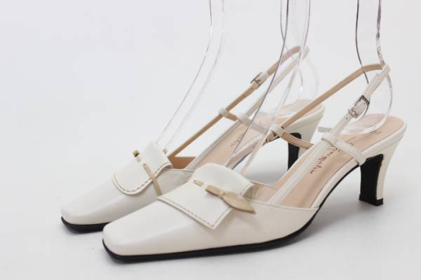 111★銀座かねまつ 本革バックベルトパンプス(NB23C)新品同様品