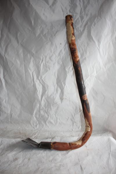 ★手斧（チョウナ）入母屋造りの桁 斫り（はつりに）刃幅110ｍｍ