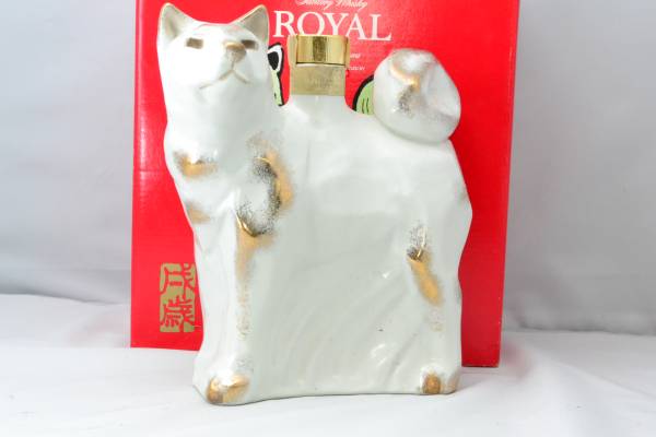 SUNTORY ROYAL サントリーローヤル 12年 干支 戌 箱付き♪ 食品、飲料